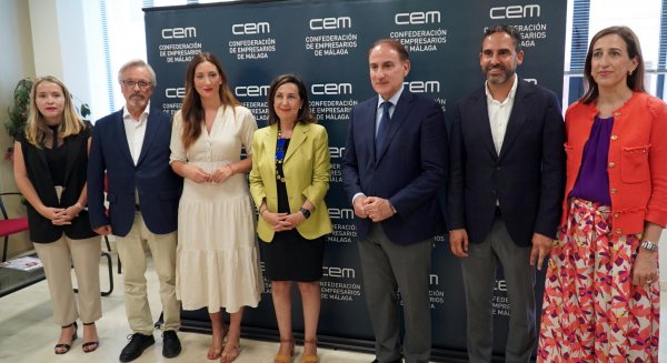 Margarita Robles: 'El empresariado cuenta con nosotros para hacer grandes a Málaga y a España'