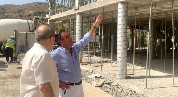 El IES Pintor José María Fernández de Antequera se amplía para acoger ciclos formativos de la familia profesional de Administración y Gestión