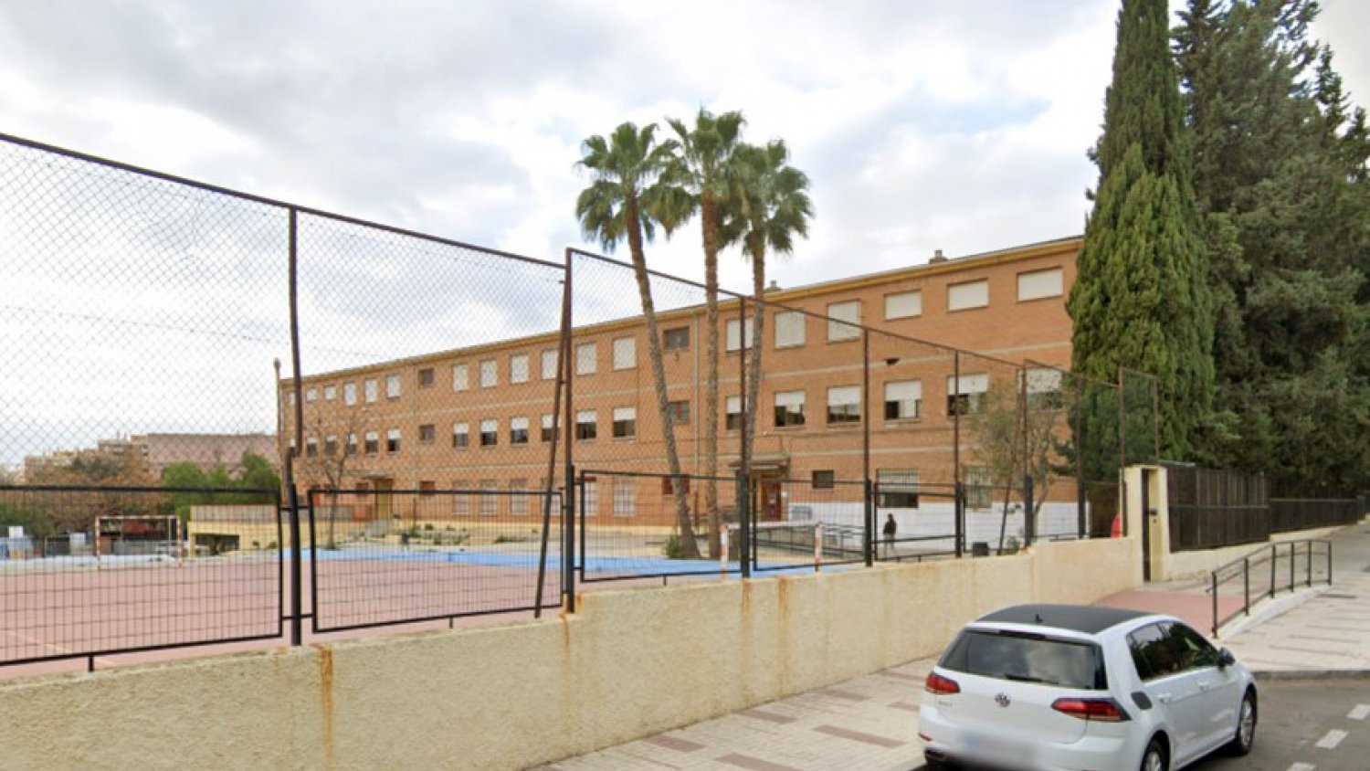 Publicada la adjudicación de obras  de mejora de la accesibilidad en el  CEIP Manuel Altolaguirre de Málaga    