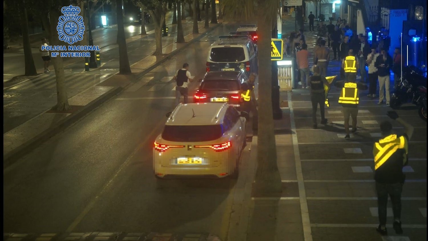 Inspeccionados dos locales de ocio en Puerto Banús y denunciados a una docena de personas por tenencia de estupefacientes  