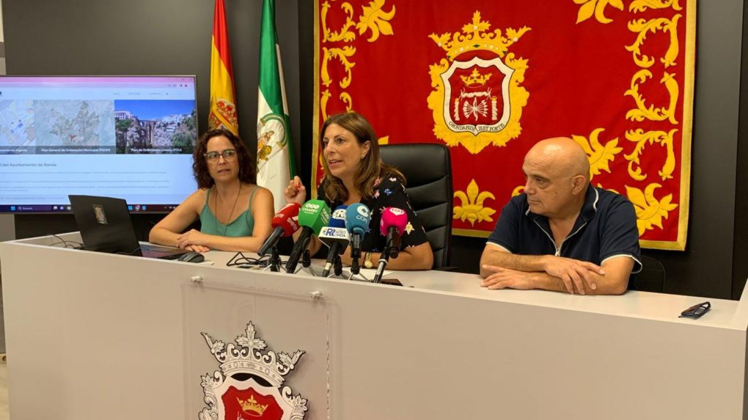 El Ayuntamiento estrena un geoportal web que permita acceder a información sobre el urbanismo de Ronda en tiempo real