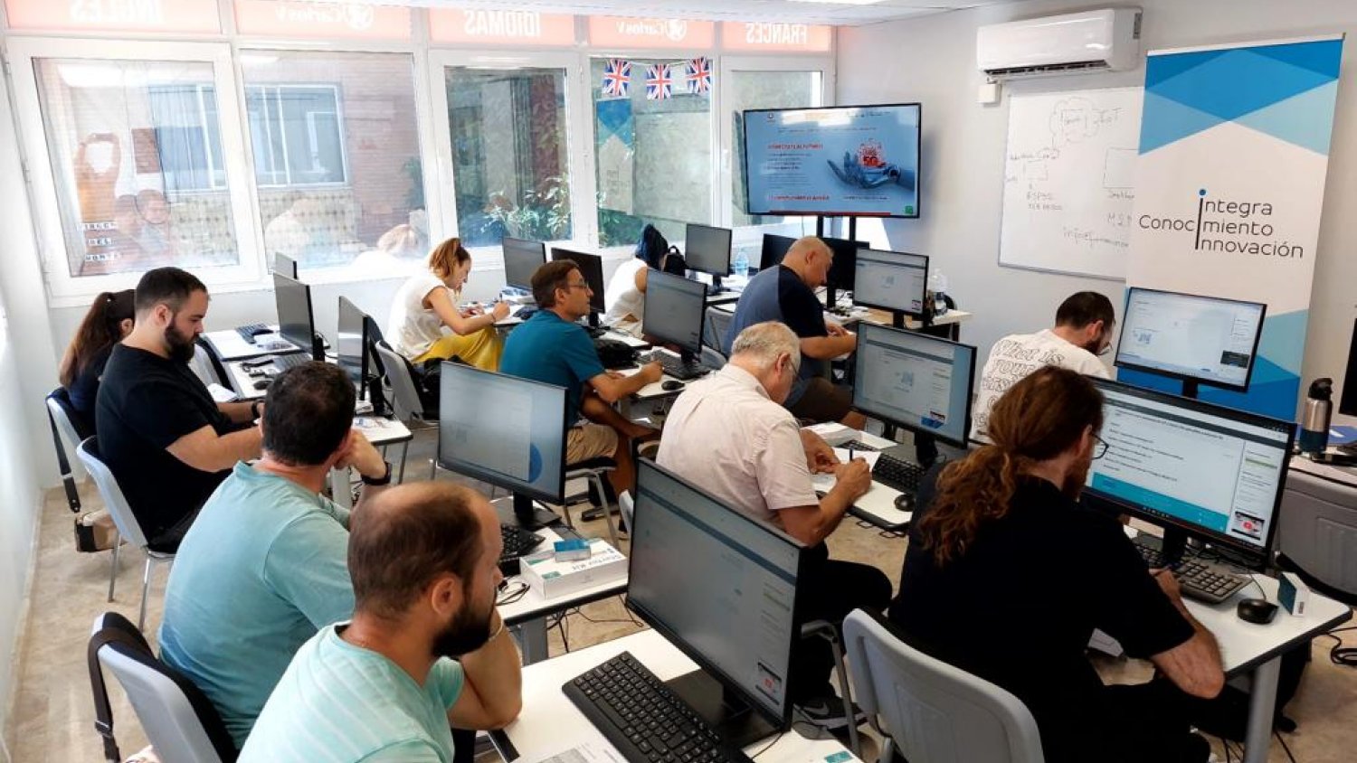 Abierta la inscripción para el primer curso de Realidad Virtual en 5G de Málaga 
