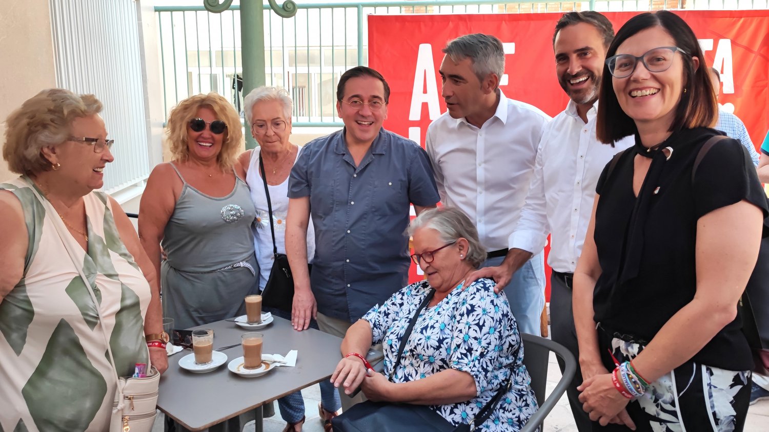 Albares: 'Necesitamos cuatro años más con un gobierno del PSOE para continuar en la senda del progreso social'