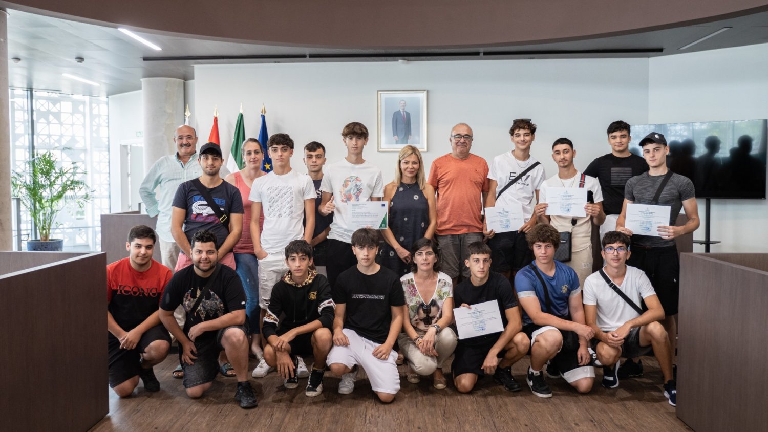 El Ayuntamiento promueve la formación de jóvenes con talleres gratuitos de jardinería, electricidad, fontanería y albañilería 
