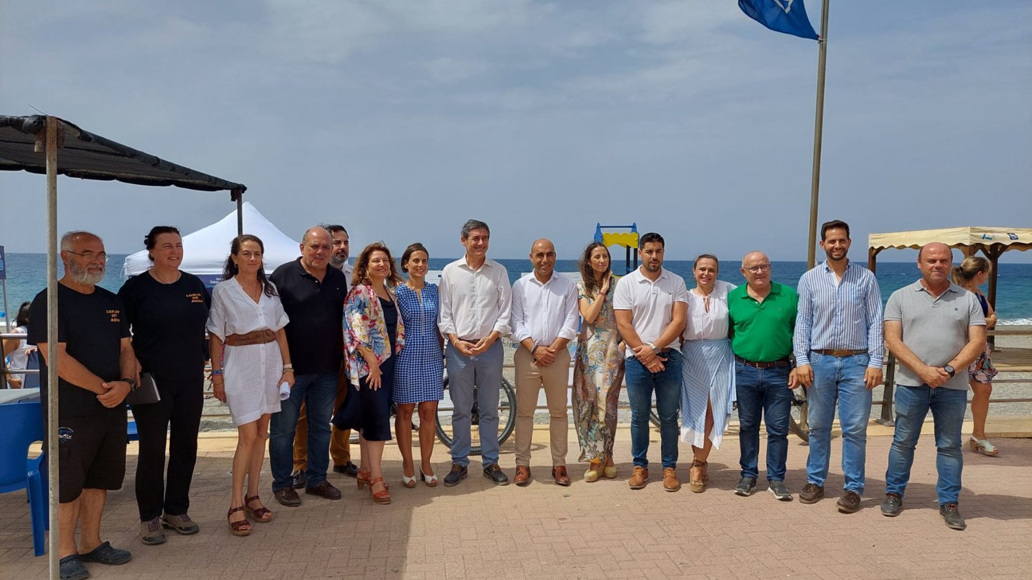 Crespo da el pistoletazo de salida en Adra a la campaña de promoción de los productos pesqueros y de la acuicultura andaluces