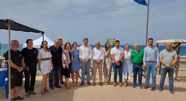 Crespo da el pistoletazo de salida en Adra a la campaña de promoción de los productos pesqueros y de la acuicultura andaluces