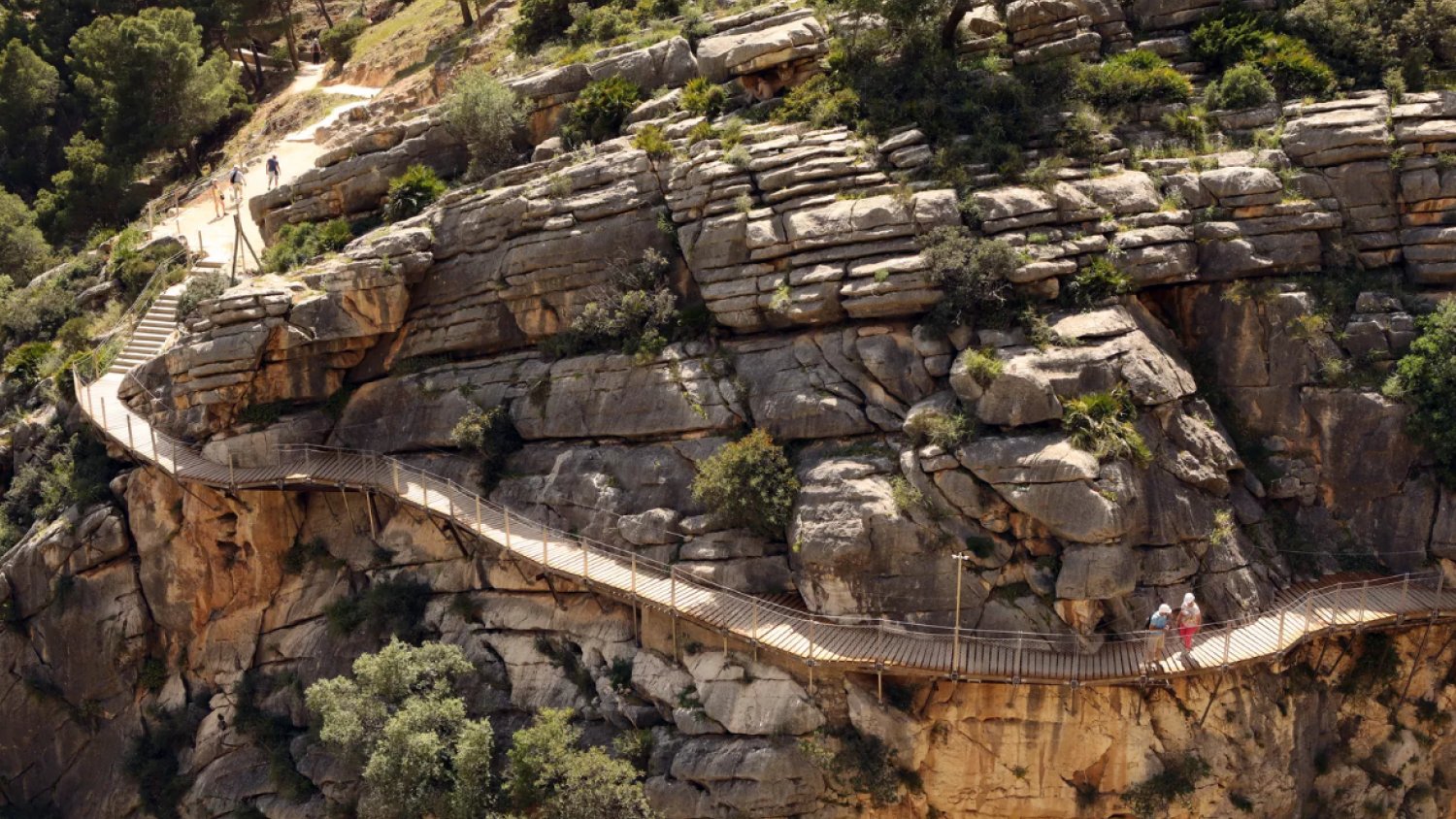 El Caminito del Rey promueve que las visitas al paraje se realicen por la tarde durante el verano
