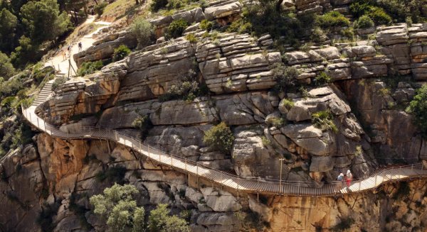 El Caminito del Rey promueve que las visitas al paraje se realicen por la tarde durante el verano