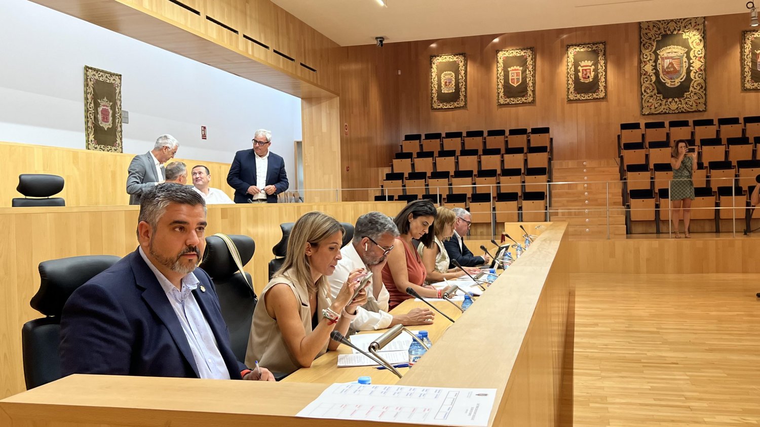 PSOE exige al nuevo equipo de gobierno del PP en la Diputación que dé la máxima prioridad al contrato de ayuda a domicilio