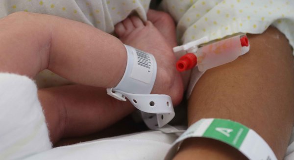 El Hospital Materno Infantil amplía los circuitos de seguridad y custodia de los recién nacidos