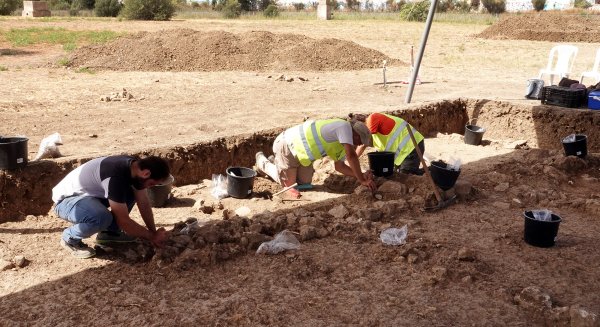 UMA.- La Universidad de Málaga retoma las excavaciones en el yacimiento fenicio del Cerro del Villar