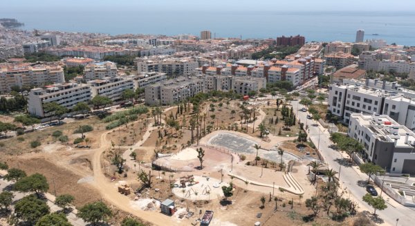 La obra del nuevo pulmón verde en el núcleo urbano de Estepona entra en su recta final