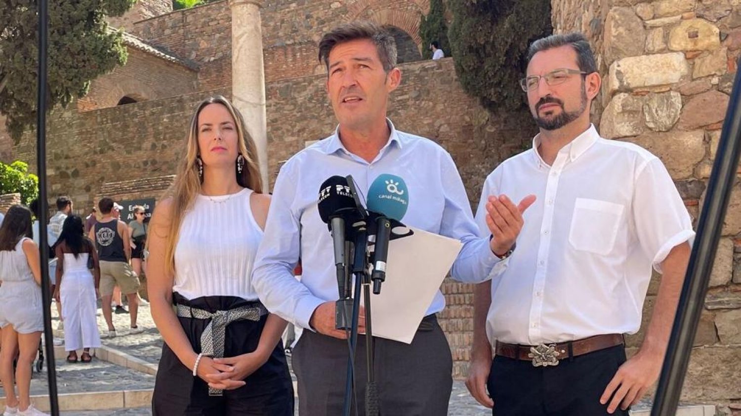 VOX denuncia el estado 'lamentable' de la Alcazaba mientras el PP 'lleva años mirando hacia otro lado'