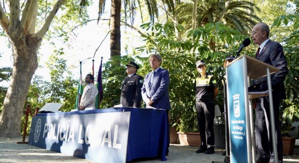 De la Torre preside la toma de posesión de la XVI promoción de la Policía Local de Málaga