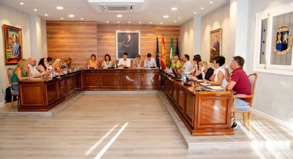 La nueva Corporación Municipal de Torrox celebra su primer pleno ordinario