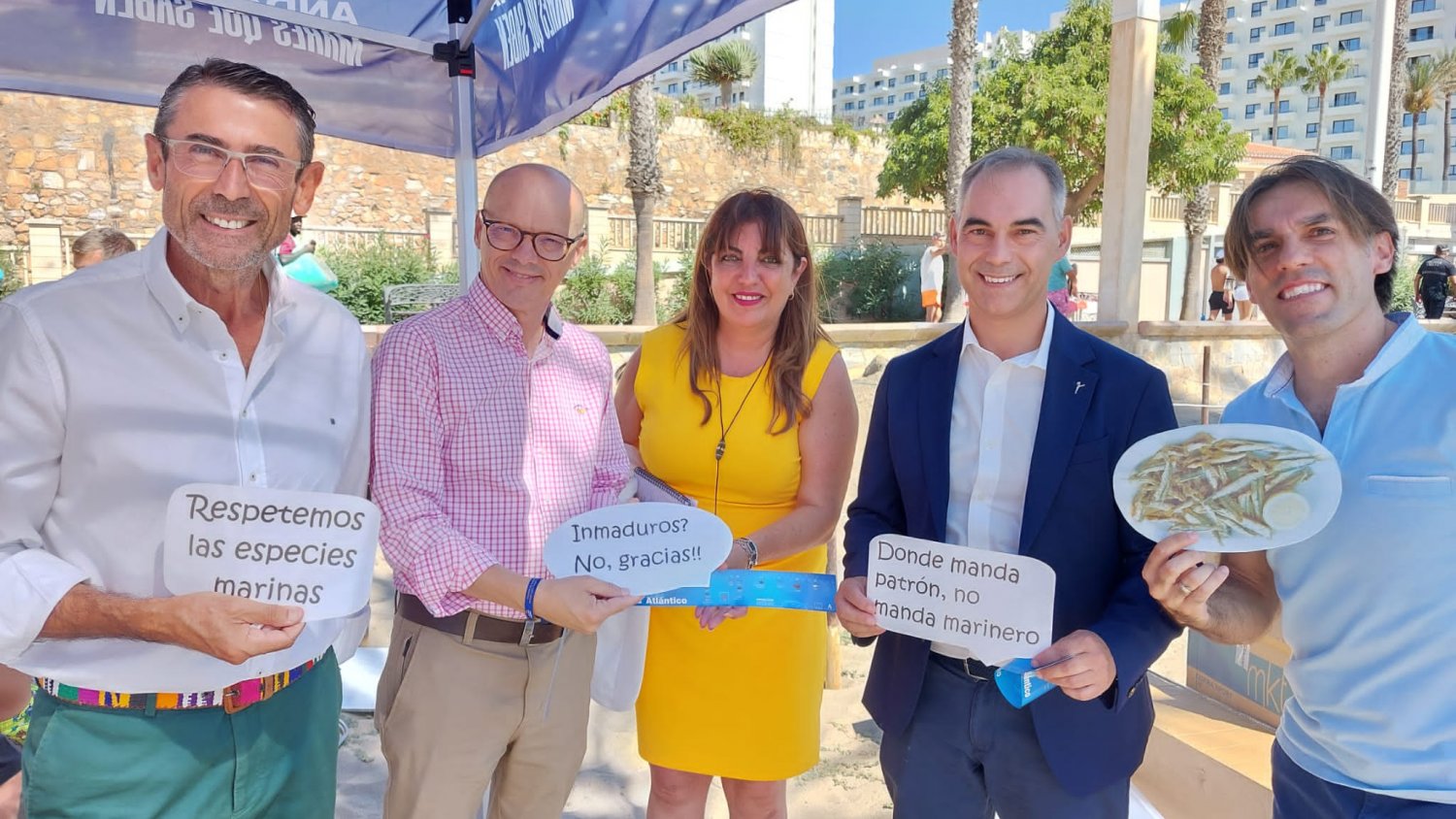 La Junta lleva al litoral malagueño la campaña ‘Andalucía, Mares que saben’ 