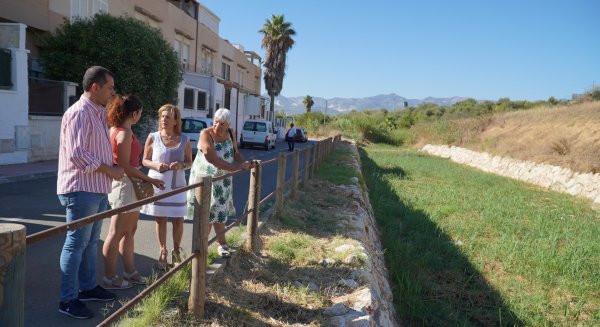 PSOE denuncia la 'falta de actuación' del Ayuntamiento en el arroyo Rebanadilla de Campanillas 'con plagas insoportables'