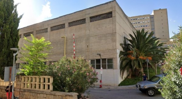 Evacuada al hospital una anciana tras el incendio de su vivienda en La Guardia