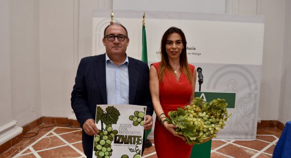 Iznate reparte este sábado 1.000 kilos de uvas para celebrar el Día de la Uva Moscatel  