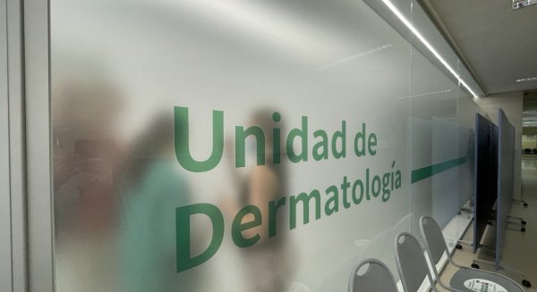 El Hospital Clínico mejora la accesibilidad a la cirugía ambulatoria de los pacientes de Dermatología