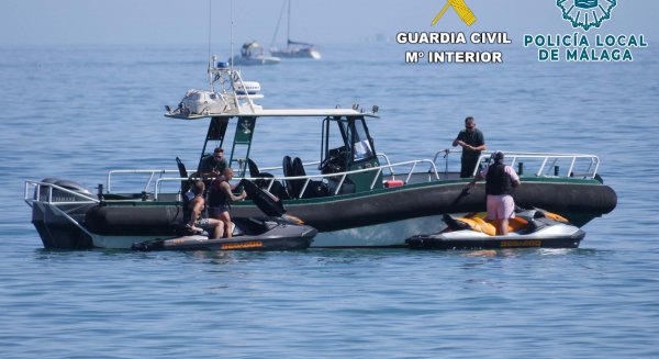 La Policía Local pone en marcha un operativo de control de motos acuáticas y embarcaciones de recreo