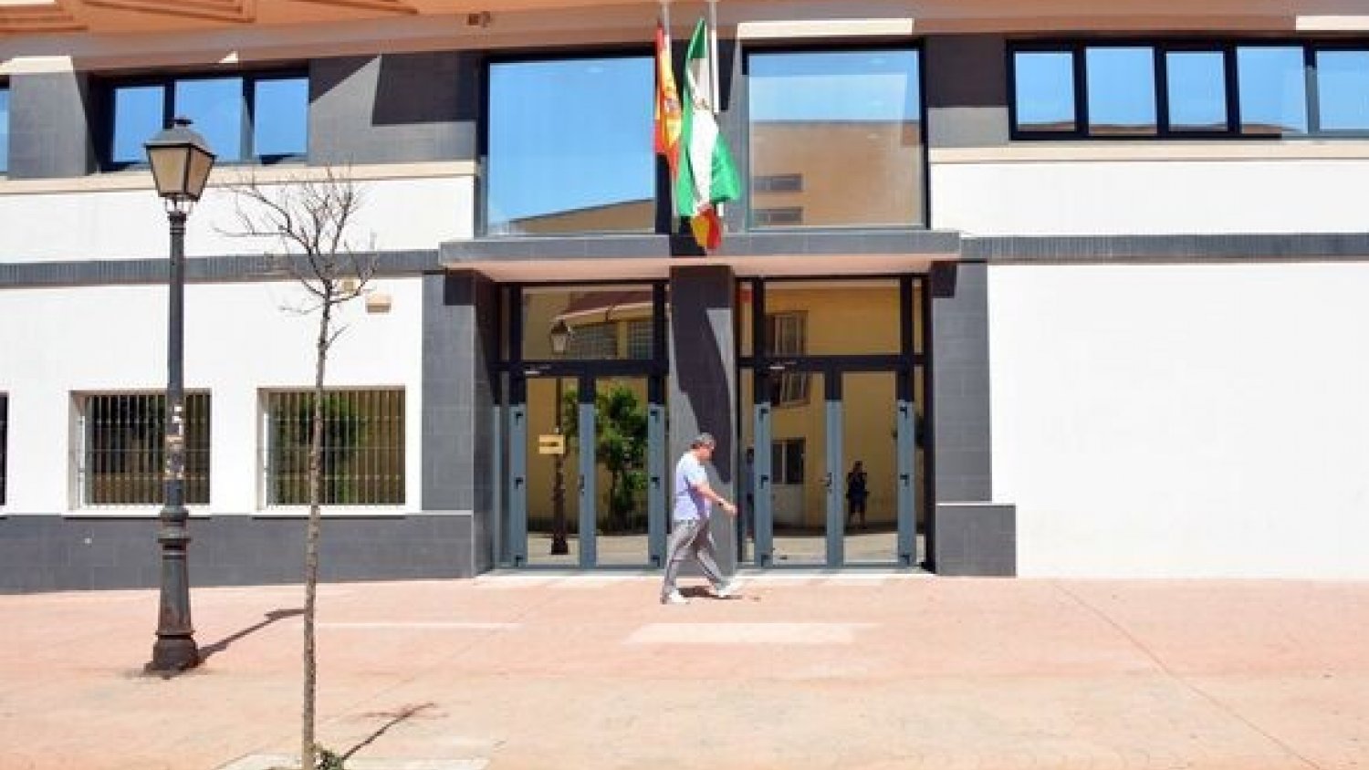 Justicia crea la Oficina Judicial de La Línea y reorganiza las de El Ejido y Vélez-Málaga para dividir los servicios comunes y ampliar plantilla