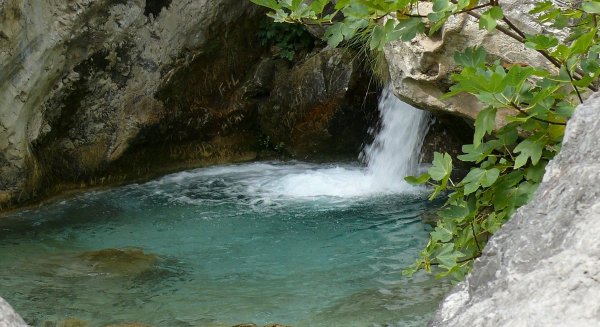 Nerja cierra temporalmente el acceso al río Chillar debido al alto riesgo de incendios