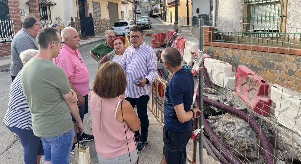PSOE exige al Ayuntamiento que cumpla con las obras de saneamiento de EMASA que prometió en la barriada de Granja Suárez