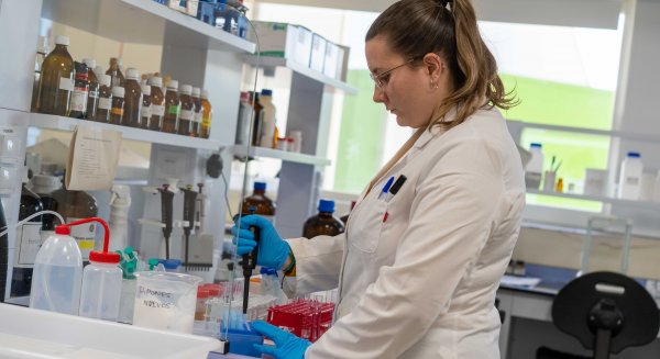 La biotecnológica Econatur alcanza ya un 50% de facturación internacional con sus productos naturales para la agricultura