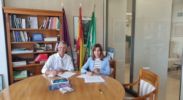 El Ayuntamiento firma un convenio de colaboración con la Fundación Aula del Mar del Mediterráneo