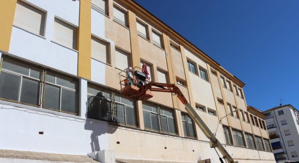 El plan de mejoras de centros educativos avanza con labores en los colegios Martín Pinzón y Vicente Espinel