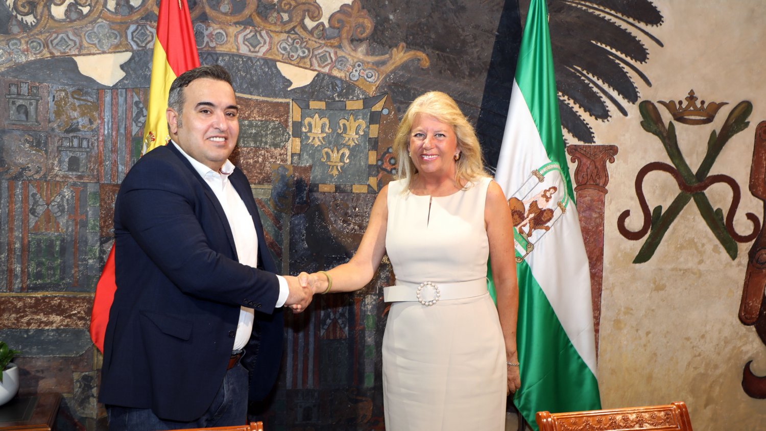 La alcaldesa de Marbella aborda con el vice embajador de Kuwait fórmulas de colaboración para atraer inversiones