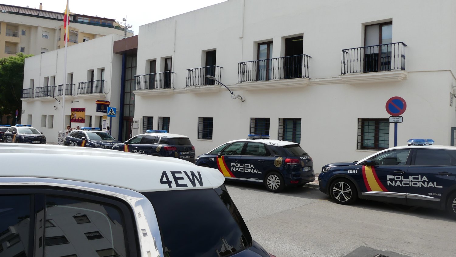 La Policía Nacional detiene en Estepona a una joven por la comisión de cinco hurtos con el método de la ‘muleta’