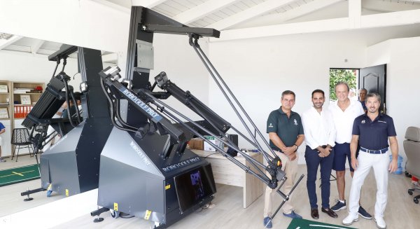 La Escuela Municipal de Golf de Marbella dispone de un robot para la formación y la práctica en esta disciplina 