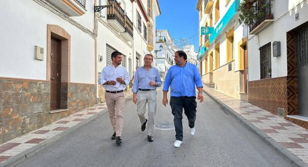 Francisco Salado visita Ardales para abordar las necesidades y proyectos de la localidad