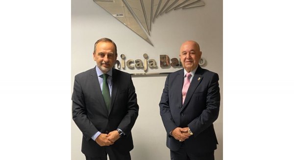 Unicaja Banco respalda la labor de la Federación Malagueña de Peñas y de sus más de cien entidades federadas con la firma de un nuevo acuerdo 
