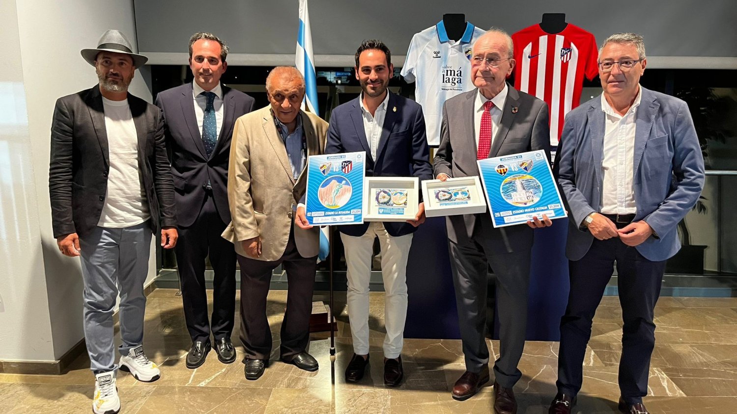 El Málaga CF homenajea a Marbella dedicando a la ciudad el brazalete en la segunda jornada de liga  	