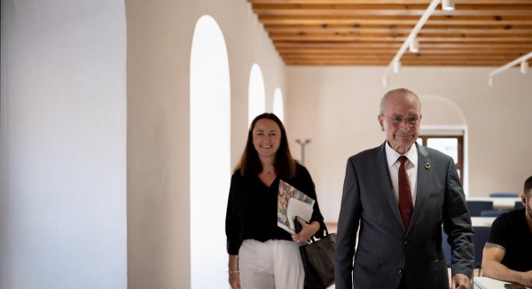 El alcalde inaugura la biblioteca Jorge Guillén en el edificio rehabilitado del Convento de San Andrés de El Perchel