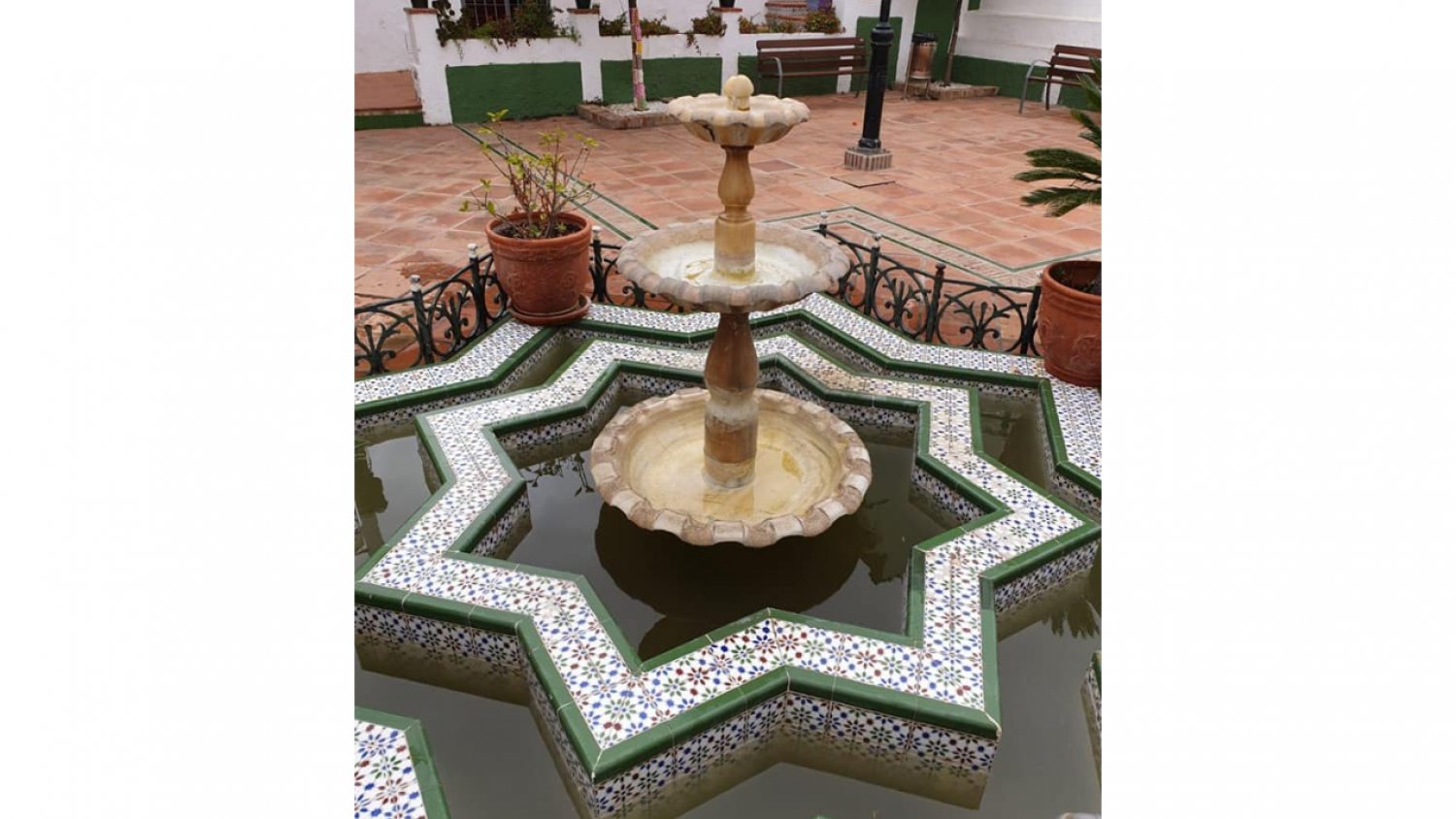 El Ayuntamiento de Rincón de la Victoria licita el servicio para la conservación y mantenimiento de fuentes ornamentales y estanques 