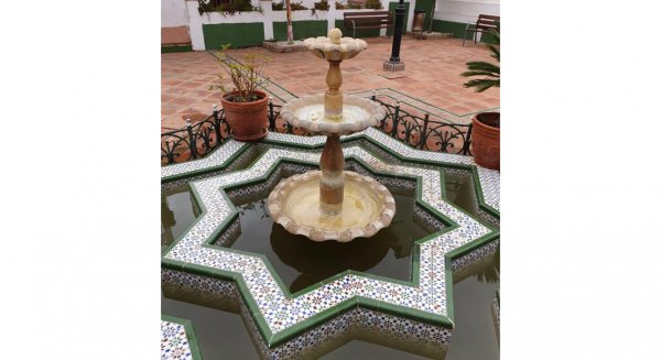 El Ayuntamiento de Rincón de la Victoria licita el servicio para la conservación y mantenimiento de fuentes ornamentales y estanques 