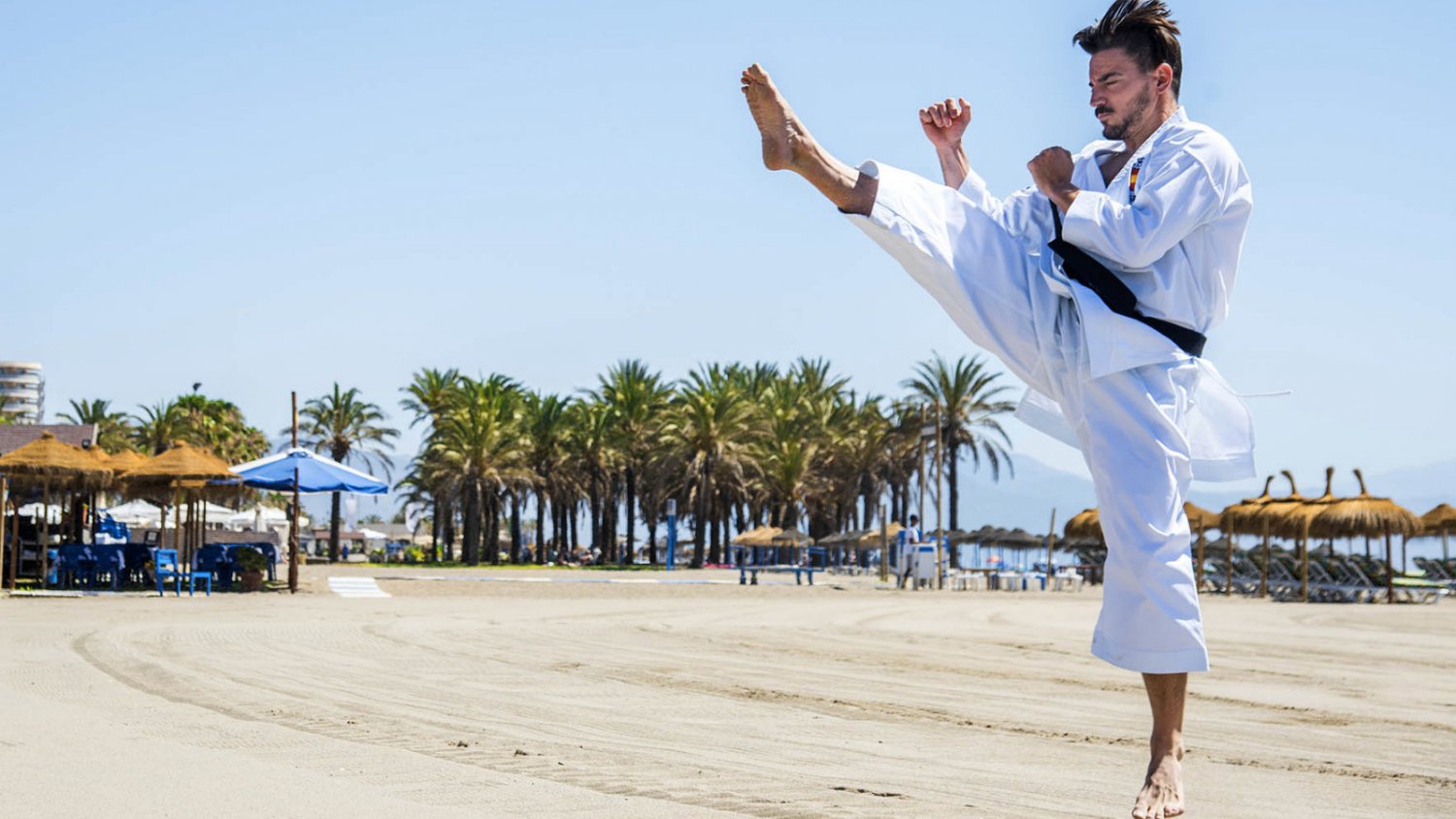 Damián Quintero ultima en Torremolinos su participación en los Juegos Mediterráneos de Playa