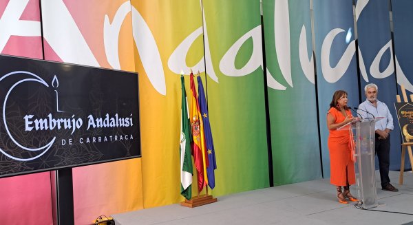 La delegada de Turismo presenta el Festival ‘Embrujo Andalusí’ de Carratraca