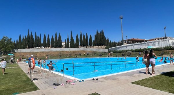 La piscina municipal 'Manolo López' cierra su segunda temporada tras recibir más de 32.700 usuarios