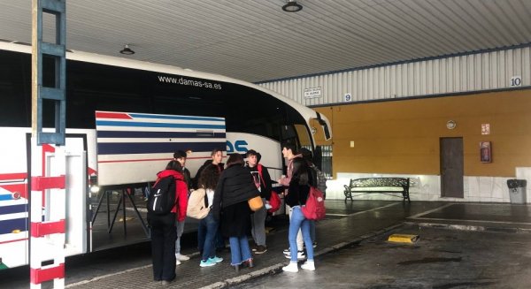 El Ayuntamiento de Ronda retoma el transporte escolar para los alumnos de los institutos