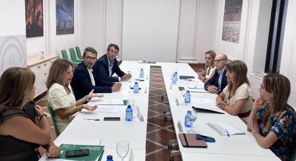Soluciones frente a la sequía y los nuevos proyectos para Málaga centran la reunión de coordinación de delegados de la Junta 
