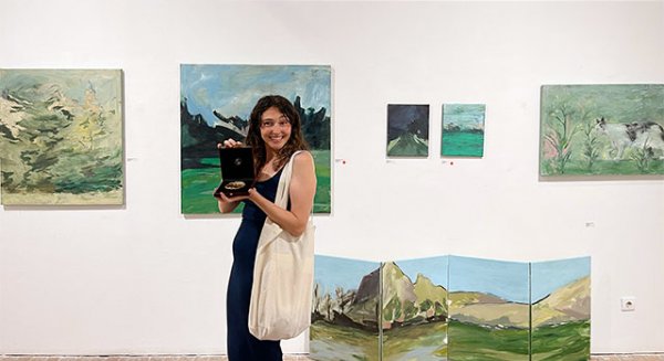 UMA.- La estudiante Paula Lisbona, Medalla de Oro en el Curso de Pintores del Paisaje de Segovia