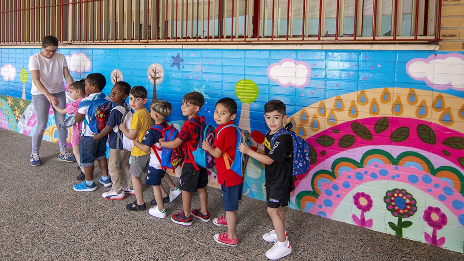 Más de 732.700 estudiantes de Infantil, Primaria y Educación Especial comienzan las clases en Andalucía