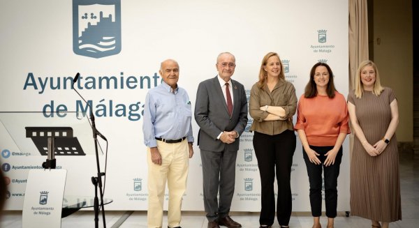 Felipe Benítez Reyes y Aurora Luque, protagonistas de 'El corazón manda. Cultura, poesía, actualidad'