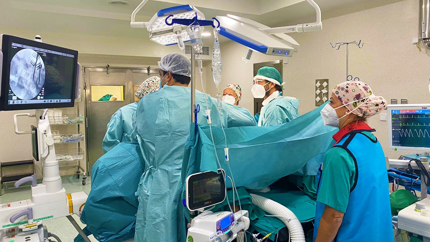 Traumatólogos del Hospital Regional relacionan el consumo de betabloqueantes con el retraso de la progresión de la artrosis de rodilla