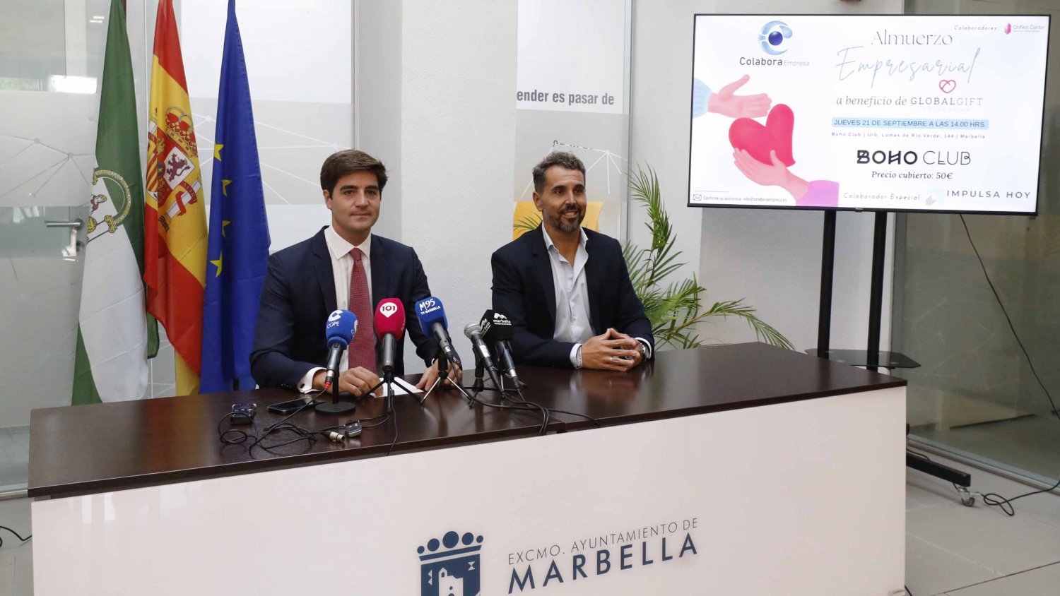 El Ayuntamiento destaca el compromiso social de los empresarios locales durante la presentación de una iniciativa solidaria a beneficio de la Fundación Global Gift 